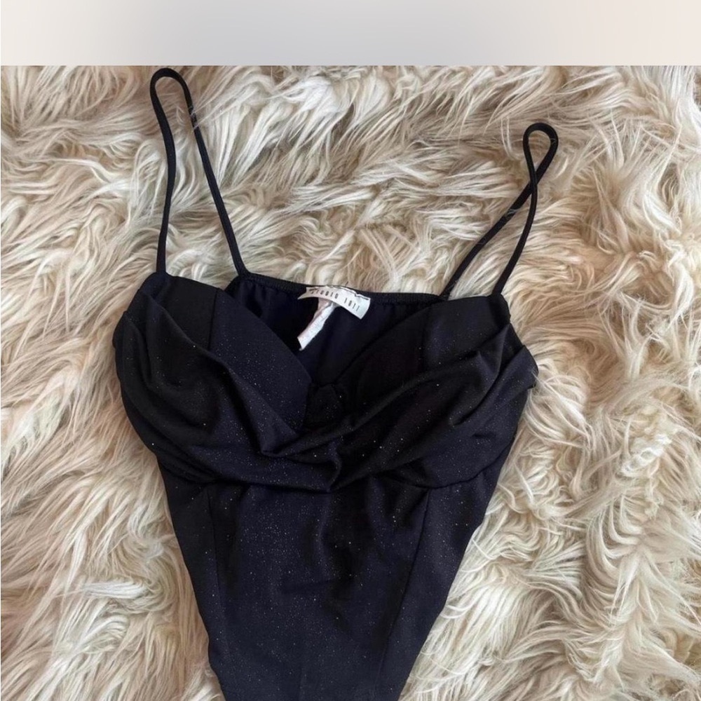 Black glittery top